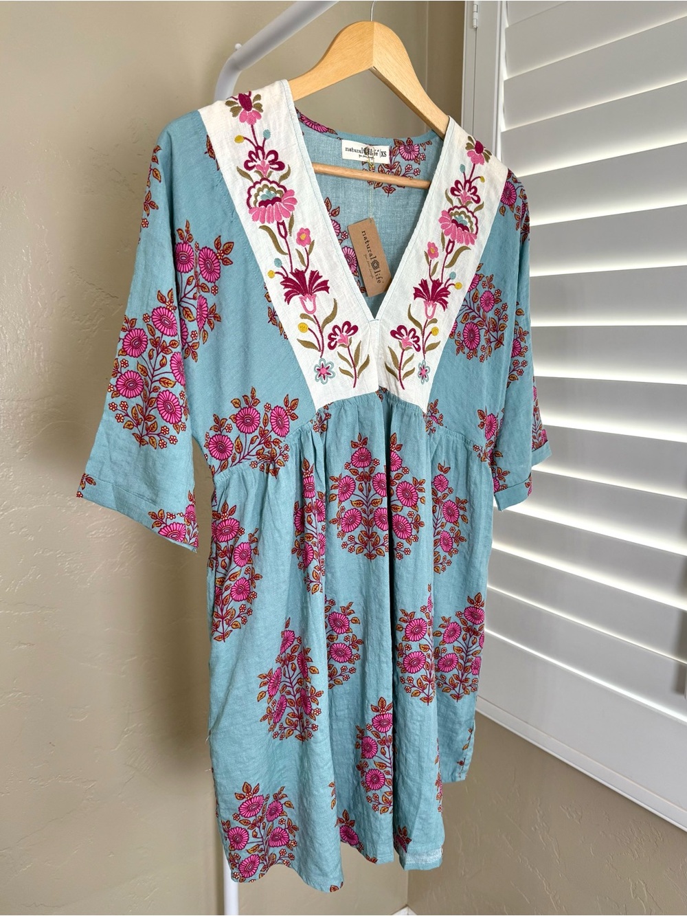 Natural Life Stella Embroidered Mini Dress XS Teal Wildflower Medallion NWT - Picture 5 of 10